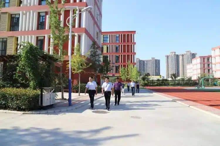 郑州市郑东新区龙翔初级中学