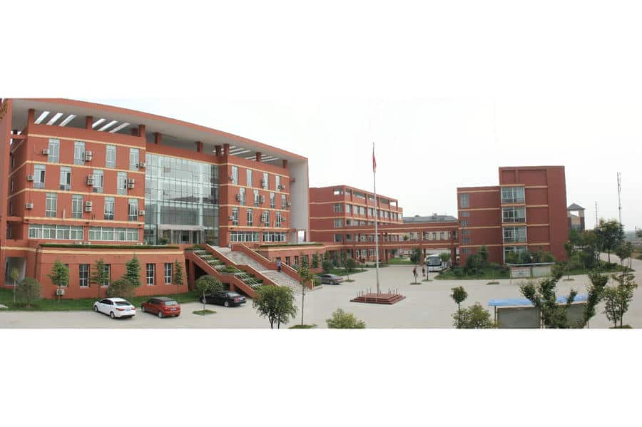 郑州一中国际航空港实验学校