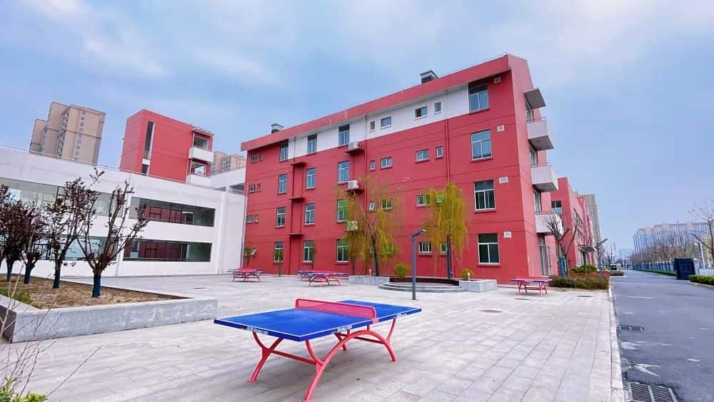 郑州市郑东新区永丰学校