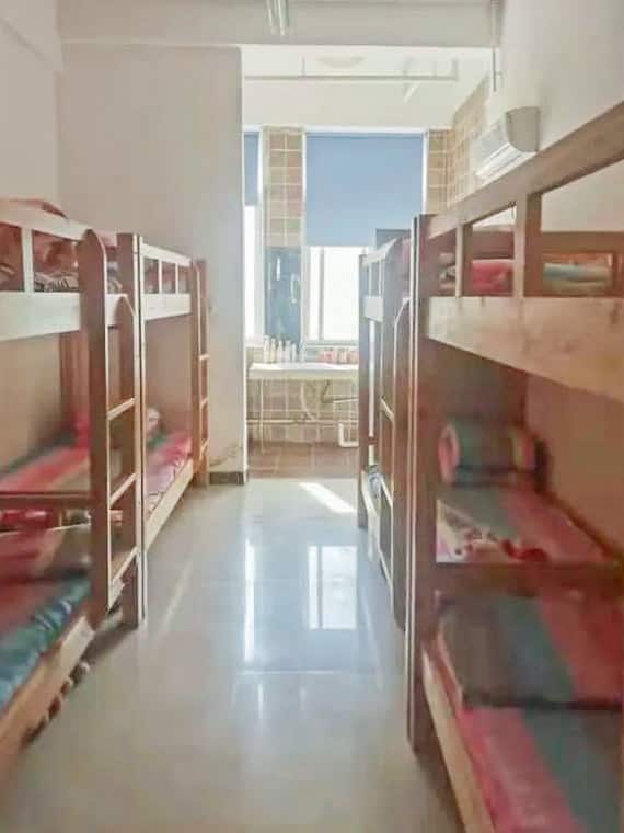 郑州市二七区沪华国庆学校