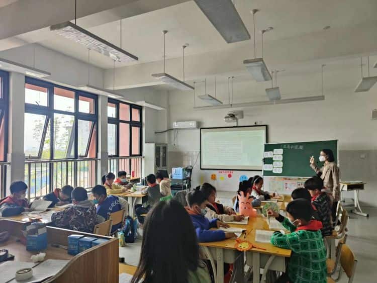 郑州市二七区张砦小学