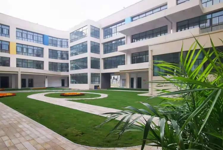 郑州市二七区长江东路小学