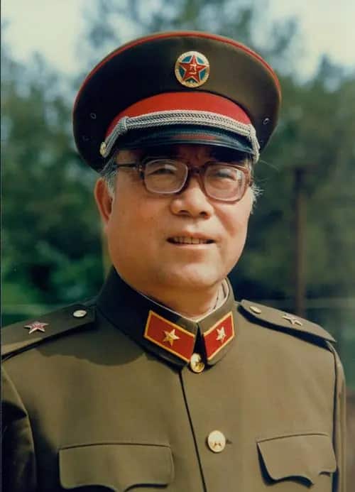 诗人魏巍