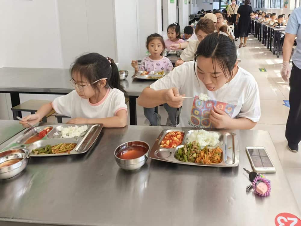 郑州高新技术产业开发区莲花街小学