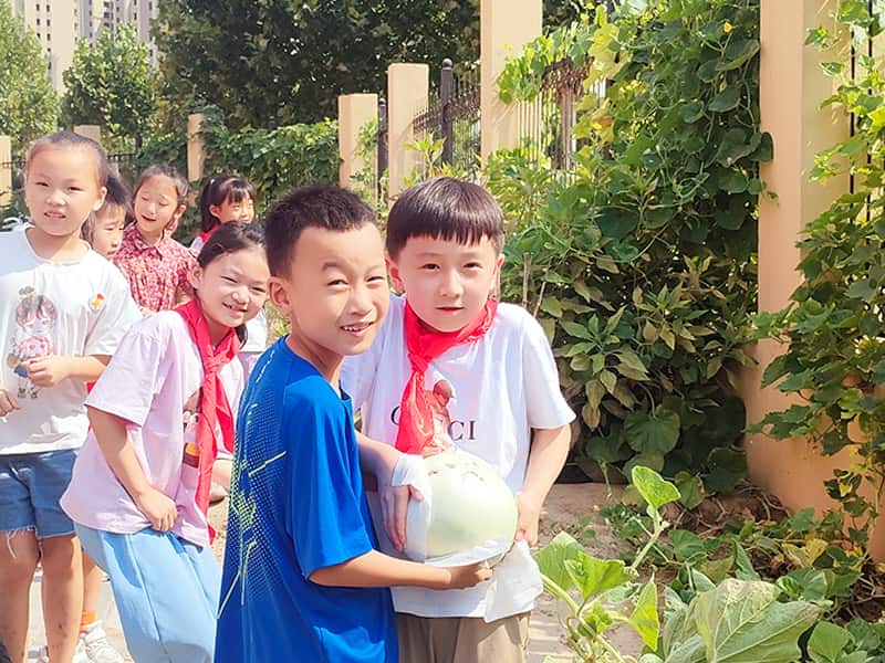 郑州市二七区南溪路小学