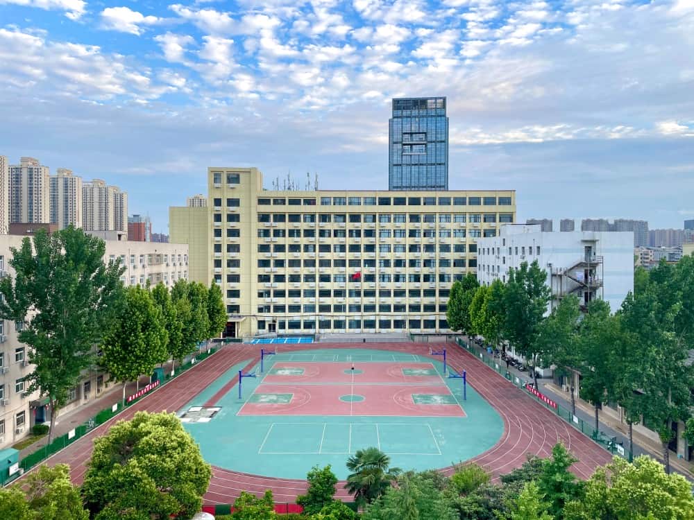 黄河科技学院附属中学