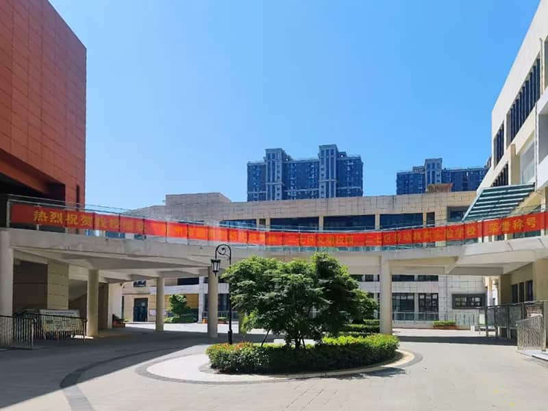 郑州市二七区庆泰路小学