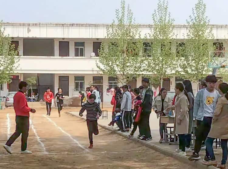 郑州市第一二四中学