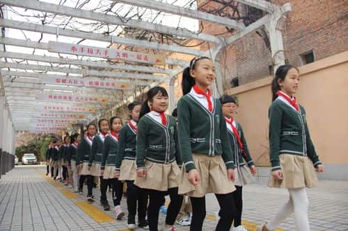 郑州市二七区陇海中路小学