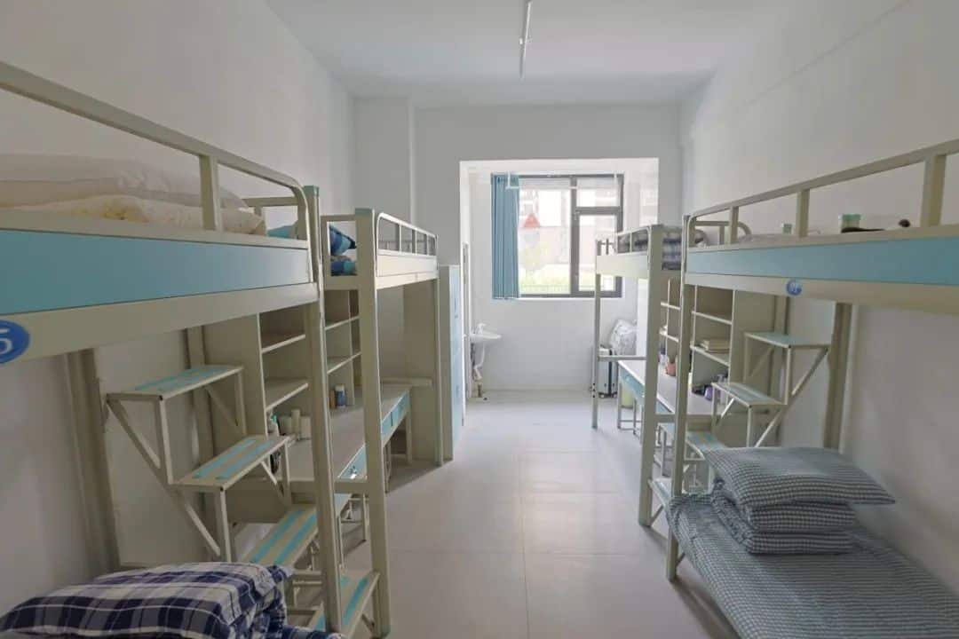 学生宿舍.jpg