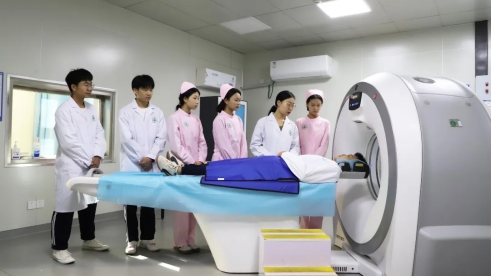 郑州树青医学中等专业学校